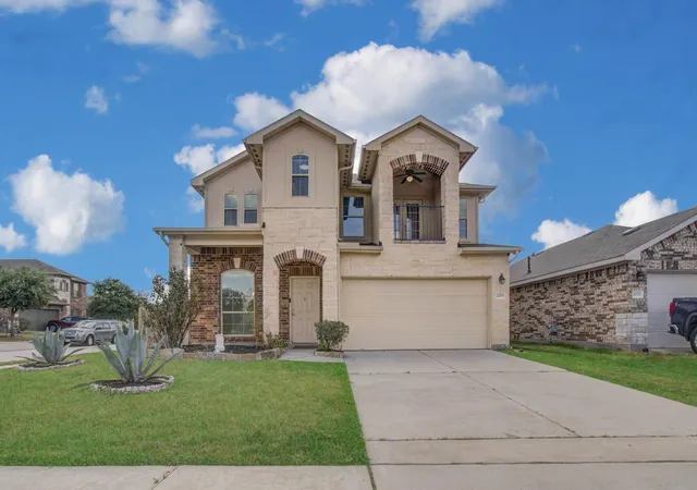 Photo 3 of Single family home for sale at 21703 Barred Owl Dr, Humble, TX 77338 | MLS# 58894703 | Listing updated on 2026-09-03