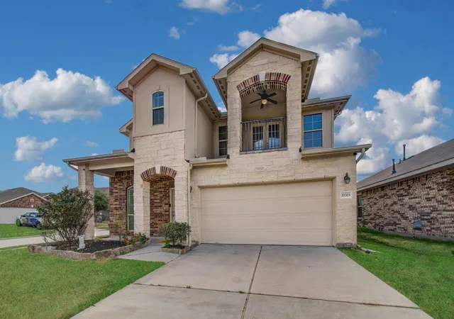 Photo 3 of Single family home for sale at 21703 Barred Owl Dr, Humble, TX 77338 | MLS# 58894703 | Listing updated on 2026-09-03