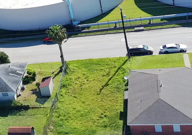 Photo 1 of Land for sale at 611 31st Street, Galveston, TX 77550 | MLS# 39194463 | Listing updated on 2026-05-13