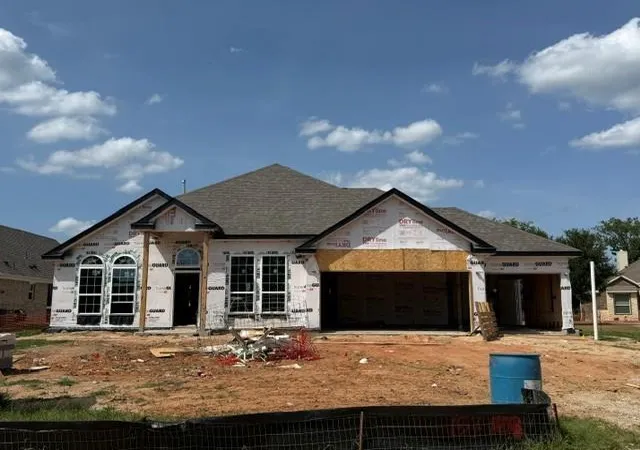 Photo 2 of Single family home for sale at 157 Peel Point Dr, Montgomery, TX 77356 | MLS# 91549962 | Listing updated on 2026-08-25
