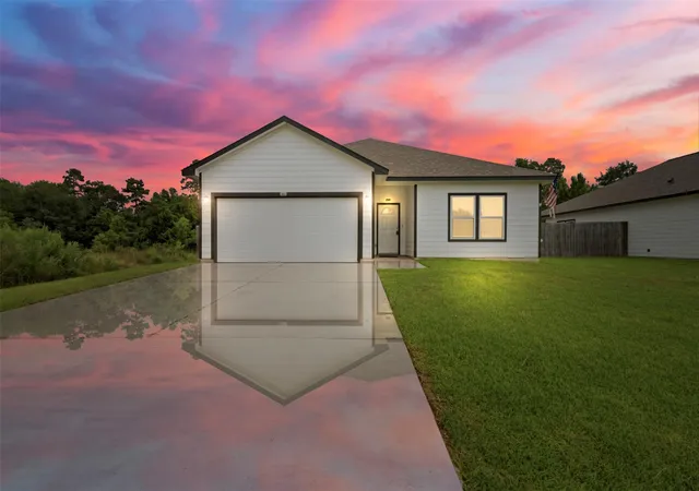 Photo 1 of Single family home for sale at 2017 County Rd 3550, Cleveland, TX 77327 | MLS# 86926047 | Listing updated on 2026-09-20