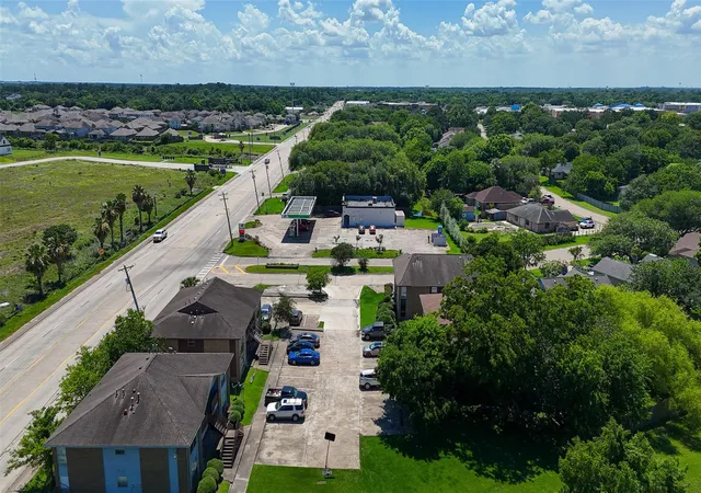38th image of 4029 Briar Hollow Dr, Dickinson, TX 77539 | MLS# 85168082