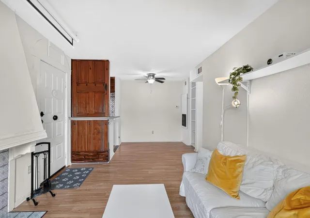 5th image of 1107 Verde Dr #4, Bryan, TX 77801 | MLS# 61624952