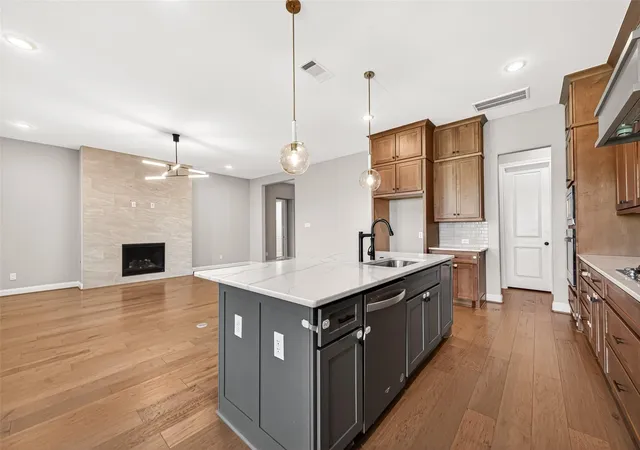 4th image of 1635 Delta Oaks Dr, Missouri City, TX 77459 | MLS# 61161973