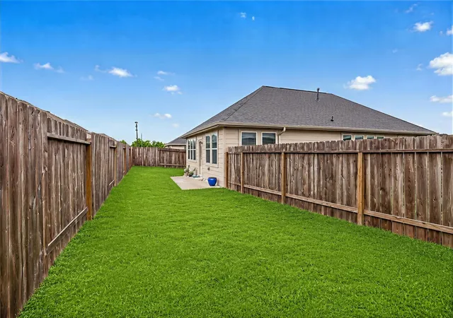 Homes for sale in Tomball, TX | 10422 Milford Woods Ln, Tomball, TX 77375 | MLS# 2074721