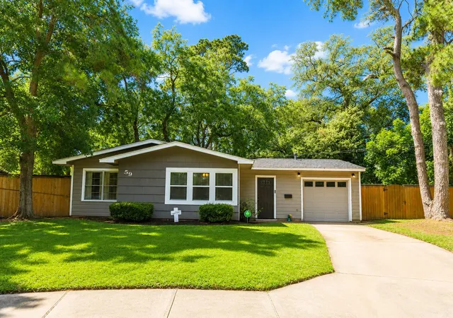 1st image of 59 Caladium Ct, Lake Jackson, TX 77566 | MLS# 14518085