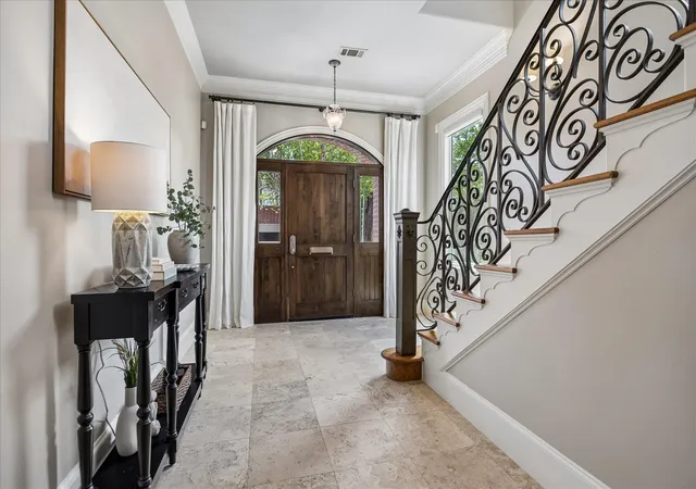 2nd image of 6604 Kelvin Dr, Houston, TX 77030 | MLS# 41670439