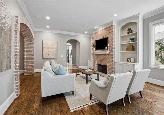 4th image of 6604 Kelvin Dr, Houston, TX 77030 | MLS# 41670439