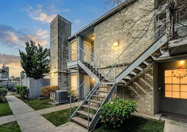 Homes for sale in Houston, TX | 7400 Bellerive Dr #502, Houston, TX 77036 | MLS# 24413271