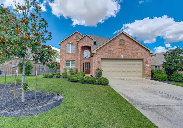 Photo 2 of Single family home for sale at 79 W Lasting Spring Cir, Spring, TX 77389 | MLS# 60213659 | Listing updated on 2026-07-24