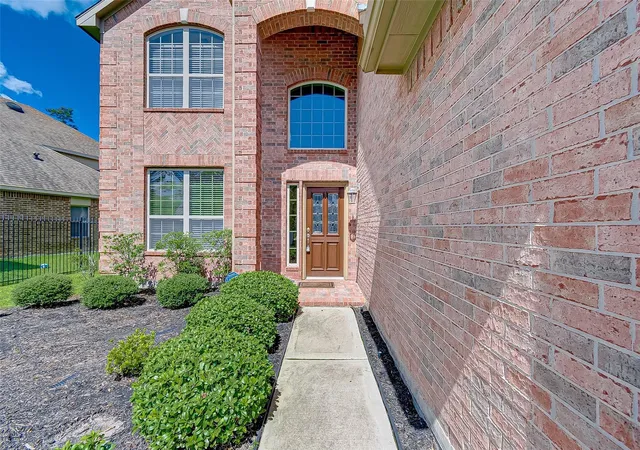 Photo 2 of Single family home for sale at 79 W Lasting Spring Cir, Spring, TX 77389 | MLS# 60213659 | Listing updated on 2026-07-24