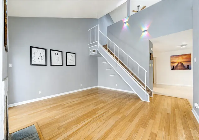 Photo 4 of Condo for sale at 10811 Richmond Ave #22, Houston, TX 77042 | MLS# 44093623 | Listing updated on 2026-09-19