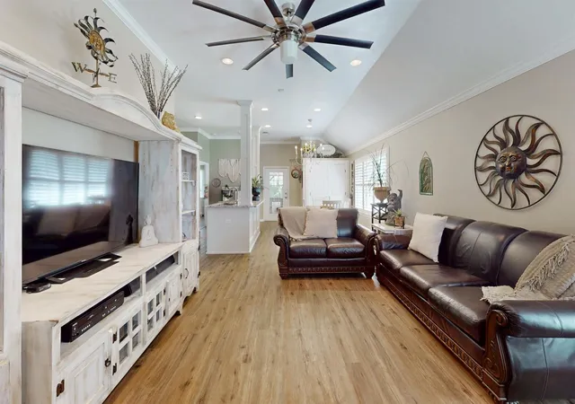 Photo 2 of Single family home for sale at 703 Meadow Brook Dr, Caldwell, TX 77836 | MLS# 58998507 | Listing updated on 2026-08-29