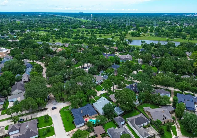 38th image of 3031 Broadmoor Dr, Sugar Land, TX 77478 | MLS# 58323025