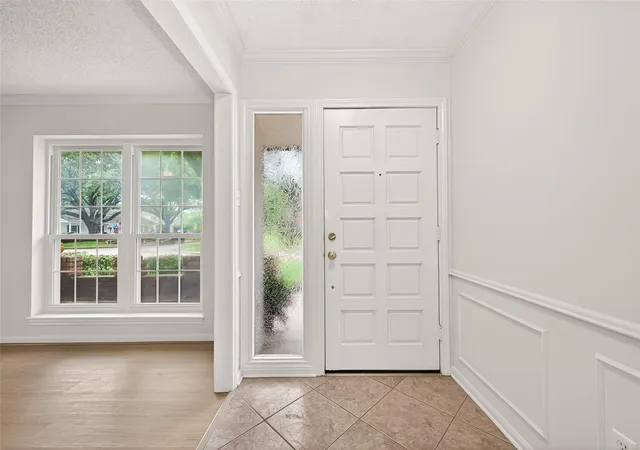 3rd image of 3031 Broadmoor Dr, Sugar Land, TX 77478 | MLS# 58323025