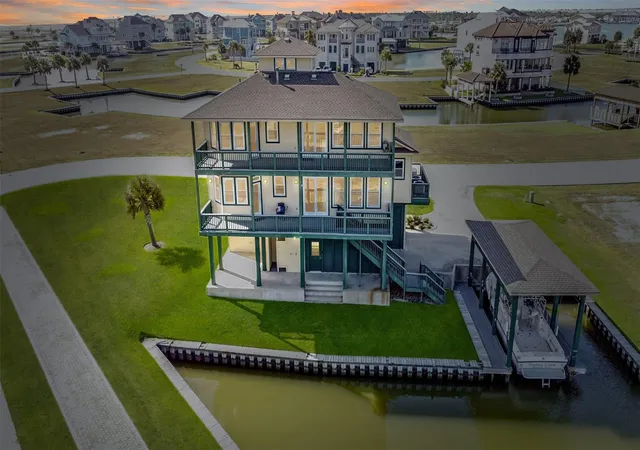 2nd image of 1 Loggerhead, Hitchcock, TX 77563 | MLS# 39355020