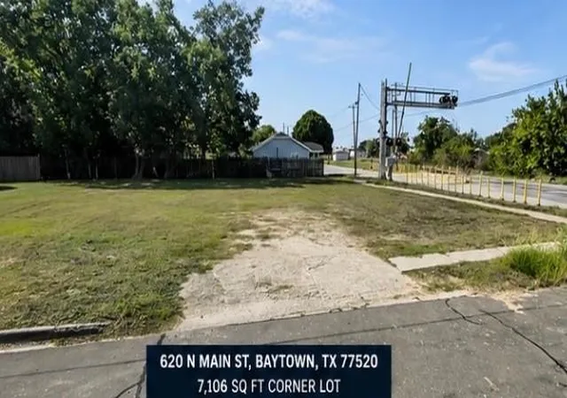 Homes for sale in Baytown, TX | 620 N Main St, Baytown, TX 77520 | MLS# 68413379