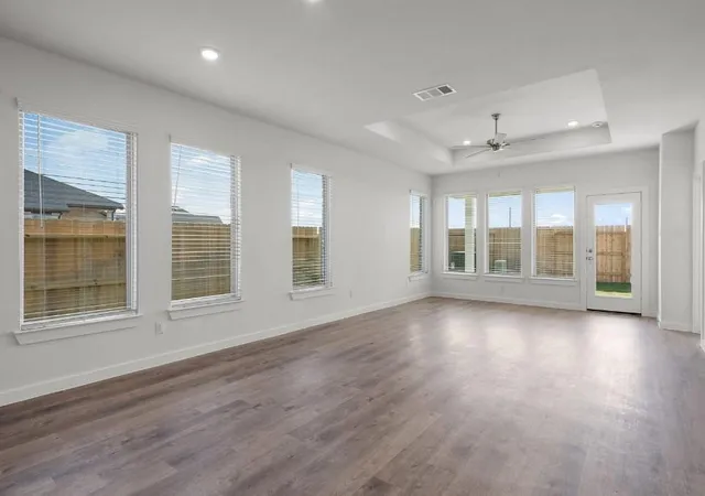 Photo 2 of Single family home for sale at 19137 Cedar Lennox Cir, Magnolia, TX 77355 | MLS# 45289888 | Listing updated on 2026-09-11