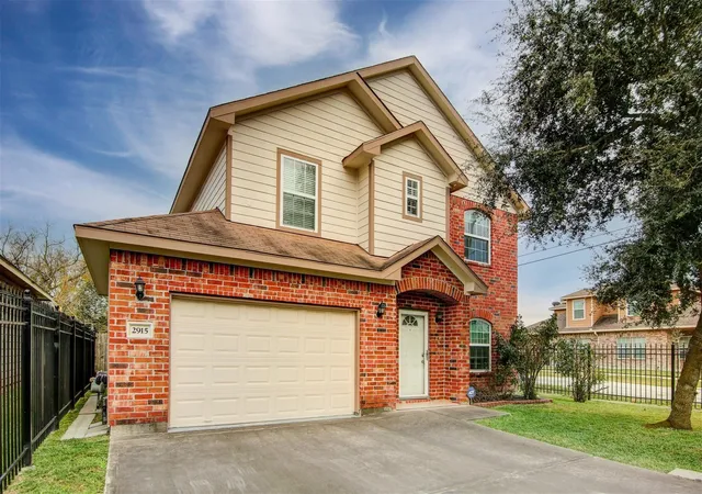 1st image of 2915 Paige St, Houston, TX 77004 | MLS# 2135223