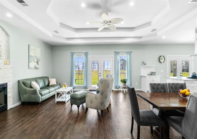 4th image of 14422 Lakeside Terrace Dr, Houston, TX 77044 | MLS# 96404435