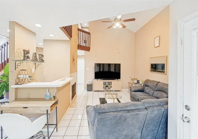 Photo 3 of Sale Pending at 3802 Storm Creek Dr, Houston, TX 77088 | MLS# 10224264 | Listing updated on 2026-09-14