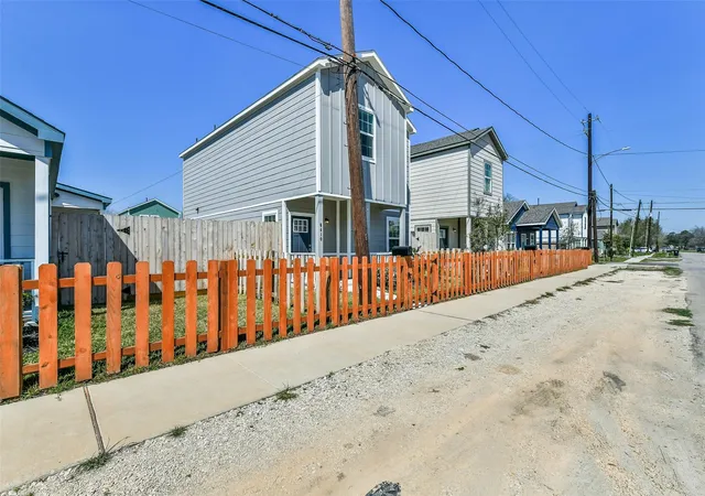 3rd image of 6410 Calhoun Rd, Houston, TX 77021 | MLS# 28218917