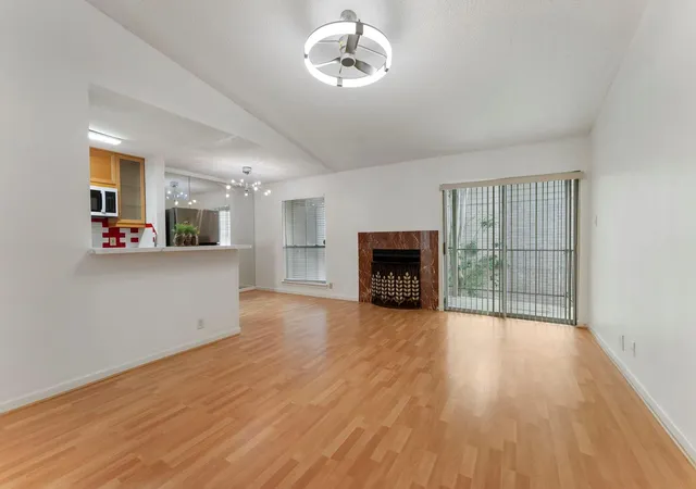 1st image of 700 Thicket Ln #606, Houston, TX 77079 | MLS# 33095282