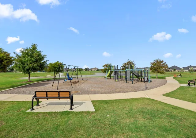 33rd image of 2195 Clements Shore Ln, La Porte, TX 77571 | MLS# 85302613