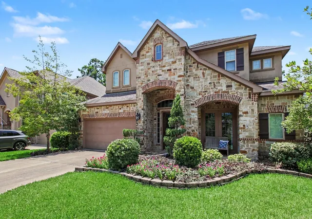 2nd image of 11 Canoe Bend Dr, Spring, TX 77389 | MLS# 91588519