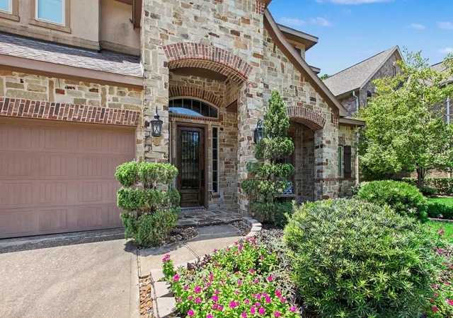 4th image of 11 Canoe Bend Dr, Spring, TX 77389 | MLS# 91588519