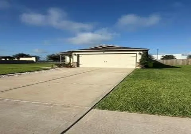 Homes for sale in Rosenberg, TX | 834 Coffee Mill Creek Ln, Rosenberg, TX 77471 | MLS# 17061861