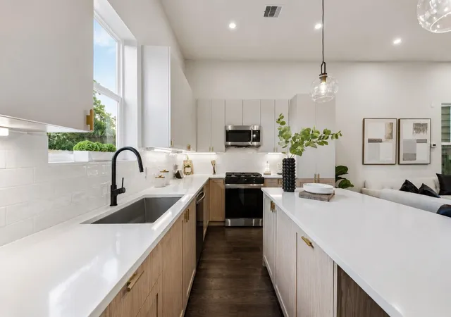 2nd image of 5522 Wheatley St #D, Houston, TX 77091 | MLS# 66414138