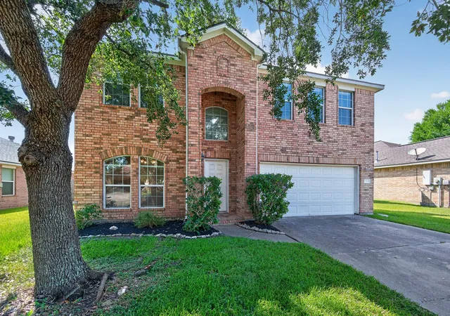 Photo 3 of Single family home for sale at 3416 Dorsey Ln, Pearland, TX 77584 | MLS# 2513132 | Listing updated on 2026-09-23