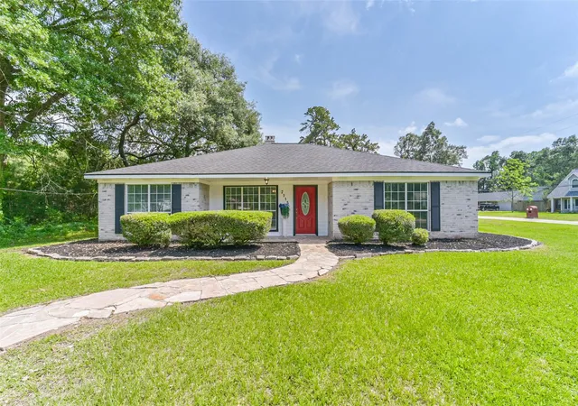 Photo 1 of Single family home for sale at 2015 Running Bear Trl, Crosby, TX 77532 | MLS# 41868520 | Listing updated on 2026-10-05