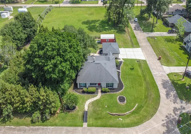 Photo 3 of Single family home for sale at 2015 Running Bear Trl, Crosby, TX 77532 | MLS# 41868520 | Listing updated on 2026-10-05