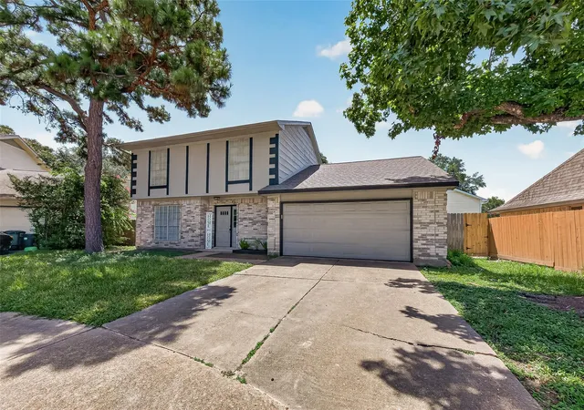 Photo 2 of Single family home for sale at 15511 Sungold Ct, Houston, TX 77095 | MLS# 38516080 | Listing updated on 2026-09-04