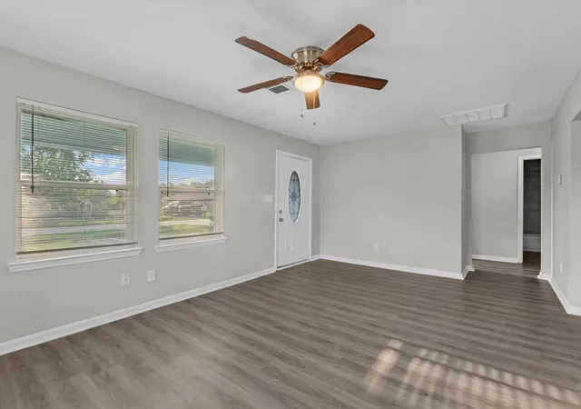 Photo 3 of Single family home for sale at 114 Weldon St, South Houston, TX 77587 | MLS# 17717259 | Listing updated on 2026-09-06