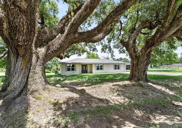 Homes for sale in Sour Lake, TX | 1145 Cuniff, Sour Lake, TX 77659 | MLS# 41515917