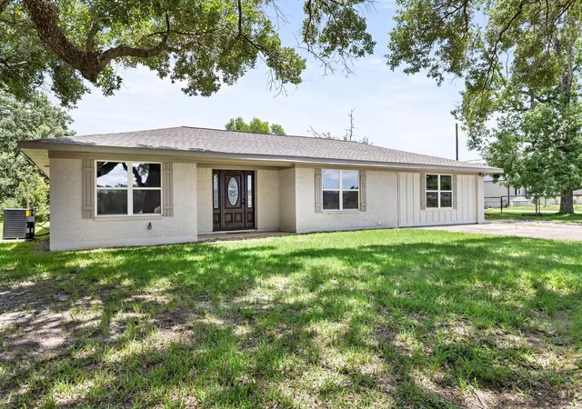 Homes for sale in Sour Lake, TX | 1145 Cuniff, Sour Lake, TX 77659 | MLS# 41515917