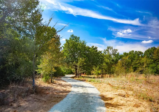 Homes for sale in Hearne, TX | 12556 Red Hill Rd, Hearne, TX 77859 | MLS# 87944479