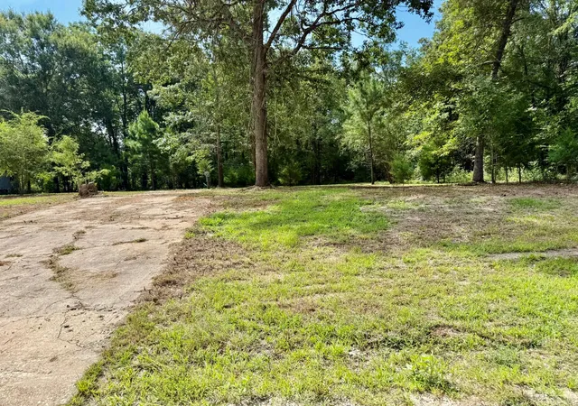 Photo 1 of Land for sale at 800 Windwood Dr, Livingston, TX 77351 | MLS# 28128568 | Listing updated on 2026-09-16