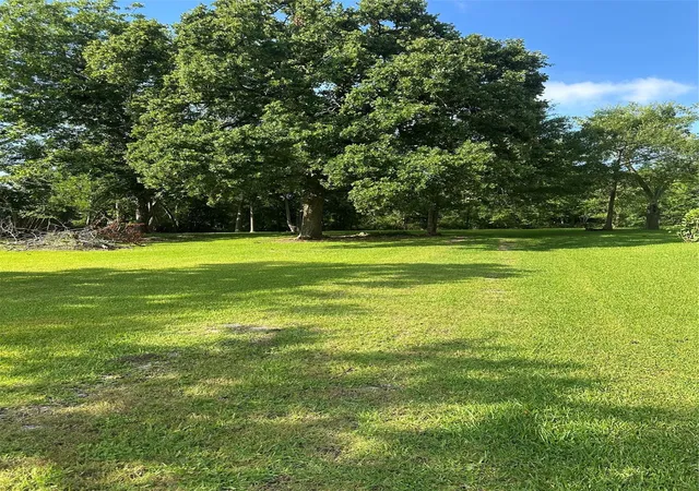 5th image of 2307 E James St, Baytown, TX 77520 | MLS# 61237130