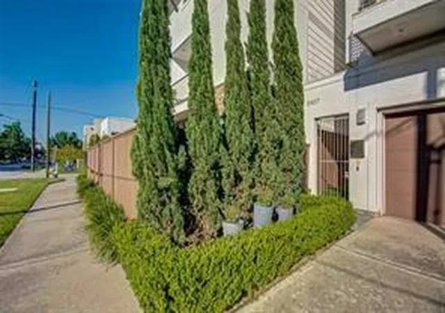 Homes for sale in Houston, TX | 5407 Jackson St, Houston, TX 77004 | MLS# 17042531