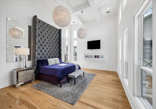 5th image of 1913 Du Barry Ln, Houston, TX 77018 | MLS# 6888943