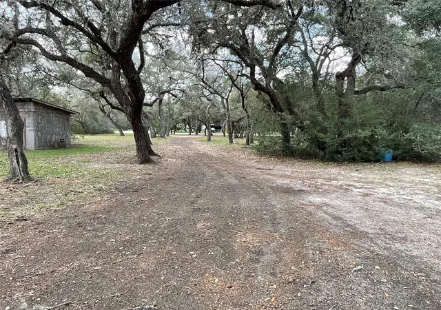 Photo 2 of Sale Pending at 298 Winding Way Dr, Victoria, TX 77905 | MLS# 10075598 | Listing updated on 2026-09-12