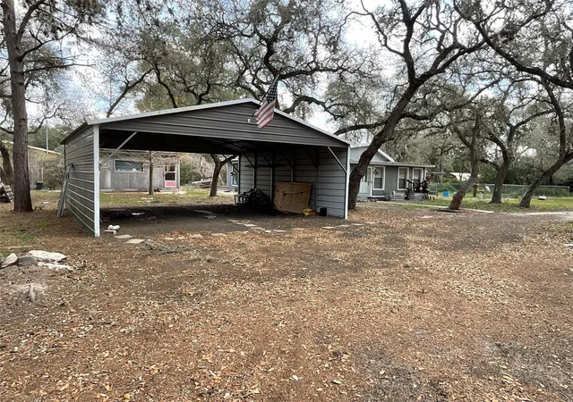 Photo 2 of Sale Pending at 298 Winding Way Dr, Victoria, TX 77905 | MLS# 10075598 | Listing updated on 2026-09-12