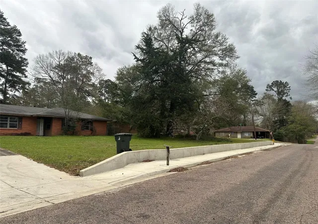 Homes for sale in Jasper, TX | 769 S Peachtree St, Jasper, TX 75951 | MLS# 66782133