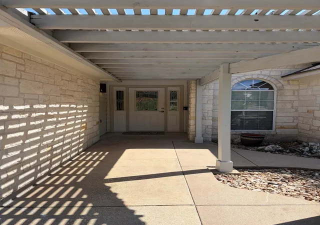 Photo 3 of Single family home for sale at 18605 Venture Dr, Point Venture, TX 78645 | MLS# 49759863 | Listing updated on 2026-08-25