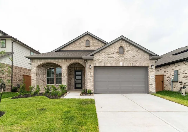 1st image of 13709 Seneca Lake Dr, La Marque, TX 77568 | MLS# 80948169