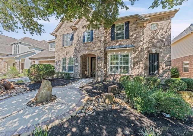 3rd image of 7 N Beech Springs Cir, Spring, TX 77389 | MLS# 31337161